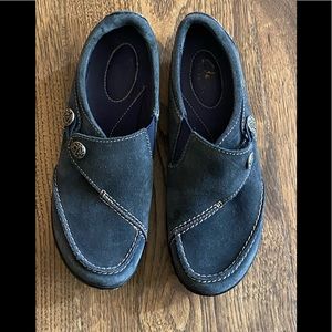 Clark’s ladies blue shoes